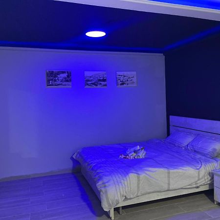 طبريا חדרי לייבל Label Rooms Blue & Red المظهر الخارجي الصورة